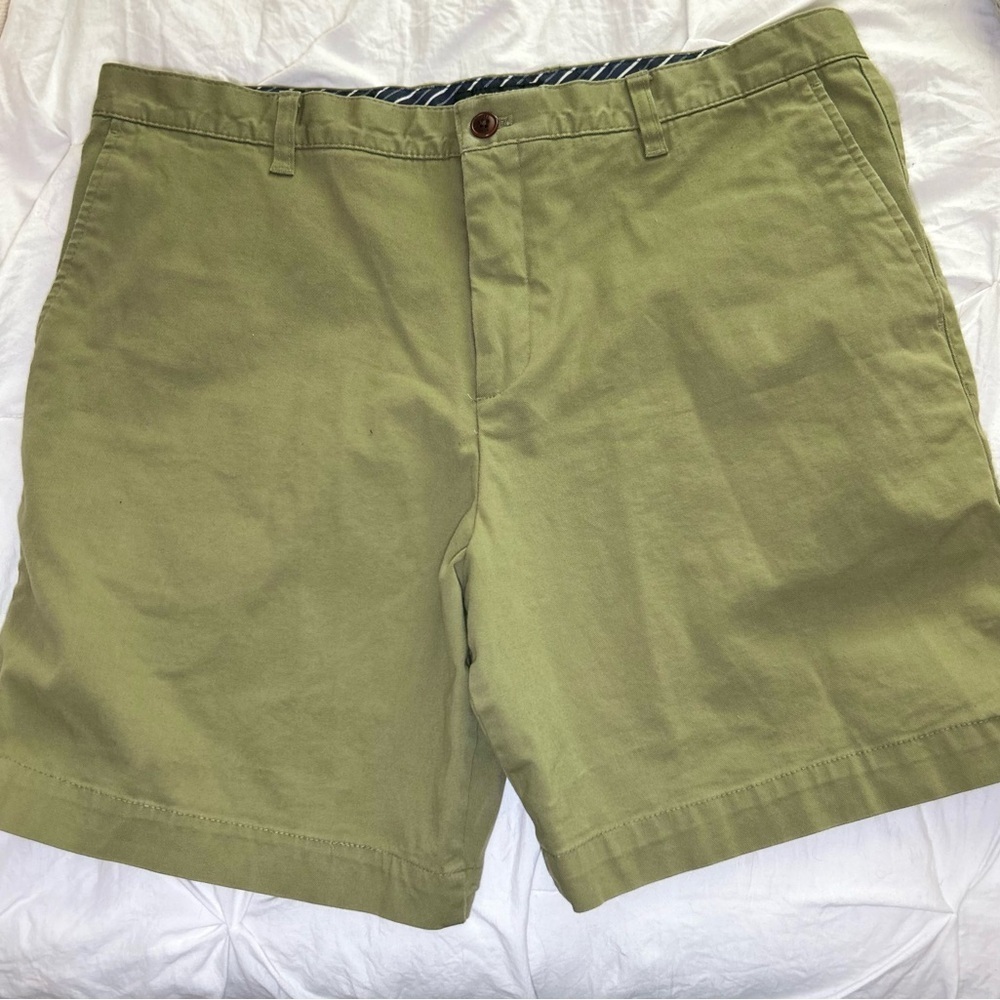 Ted Baker London Men's Khaki Green Flat Front Chino Shorts 36R - Picture 4 of 6